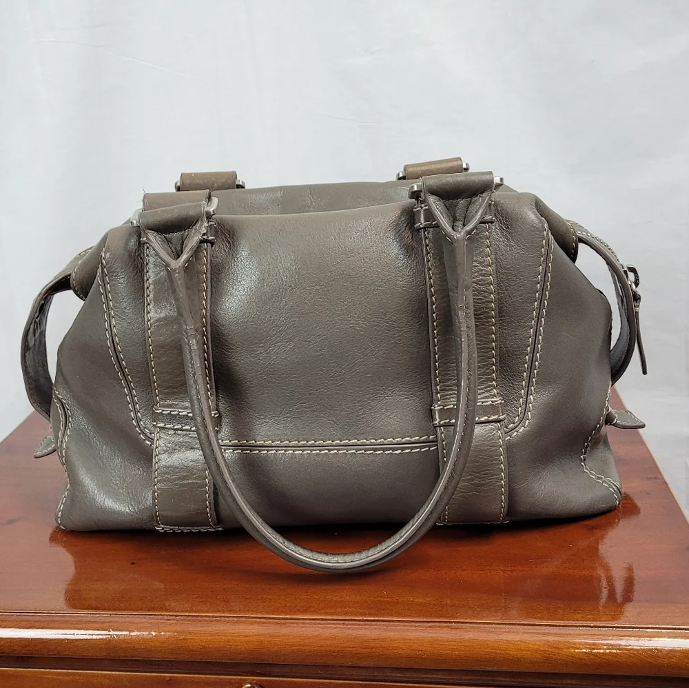 Michael Kors Olive Green Leather Shoulder Bag - Picture 8 of 14